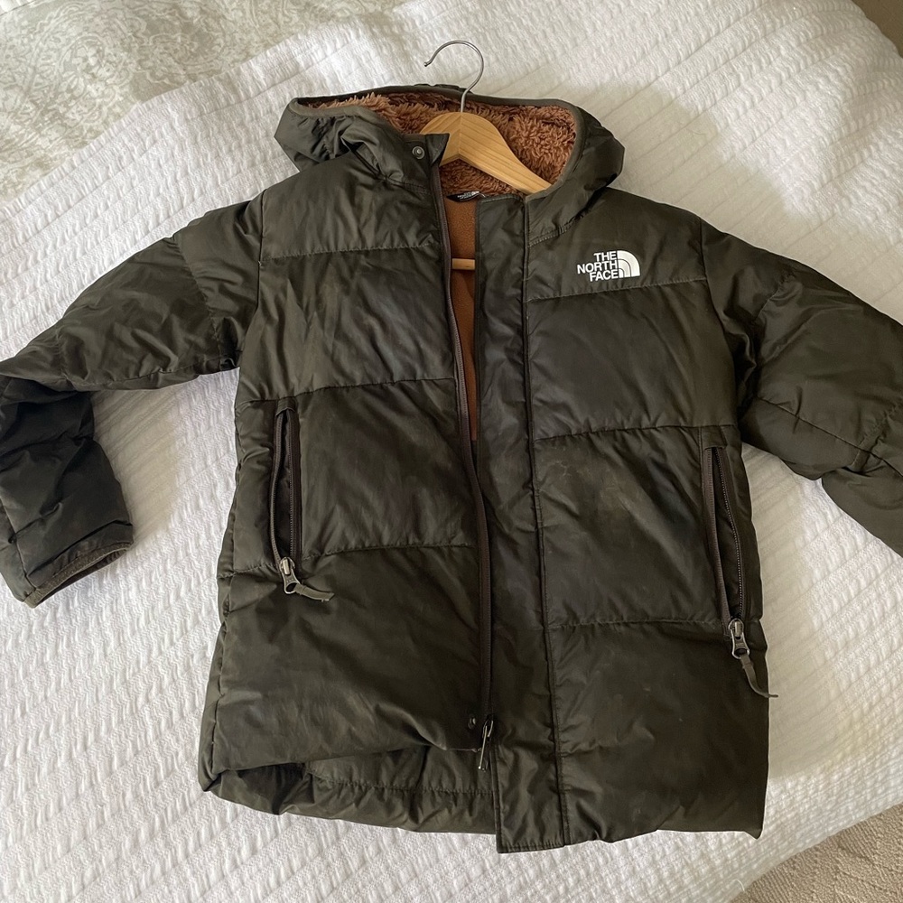 Boys North Face puffy winter coat